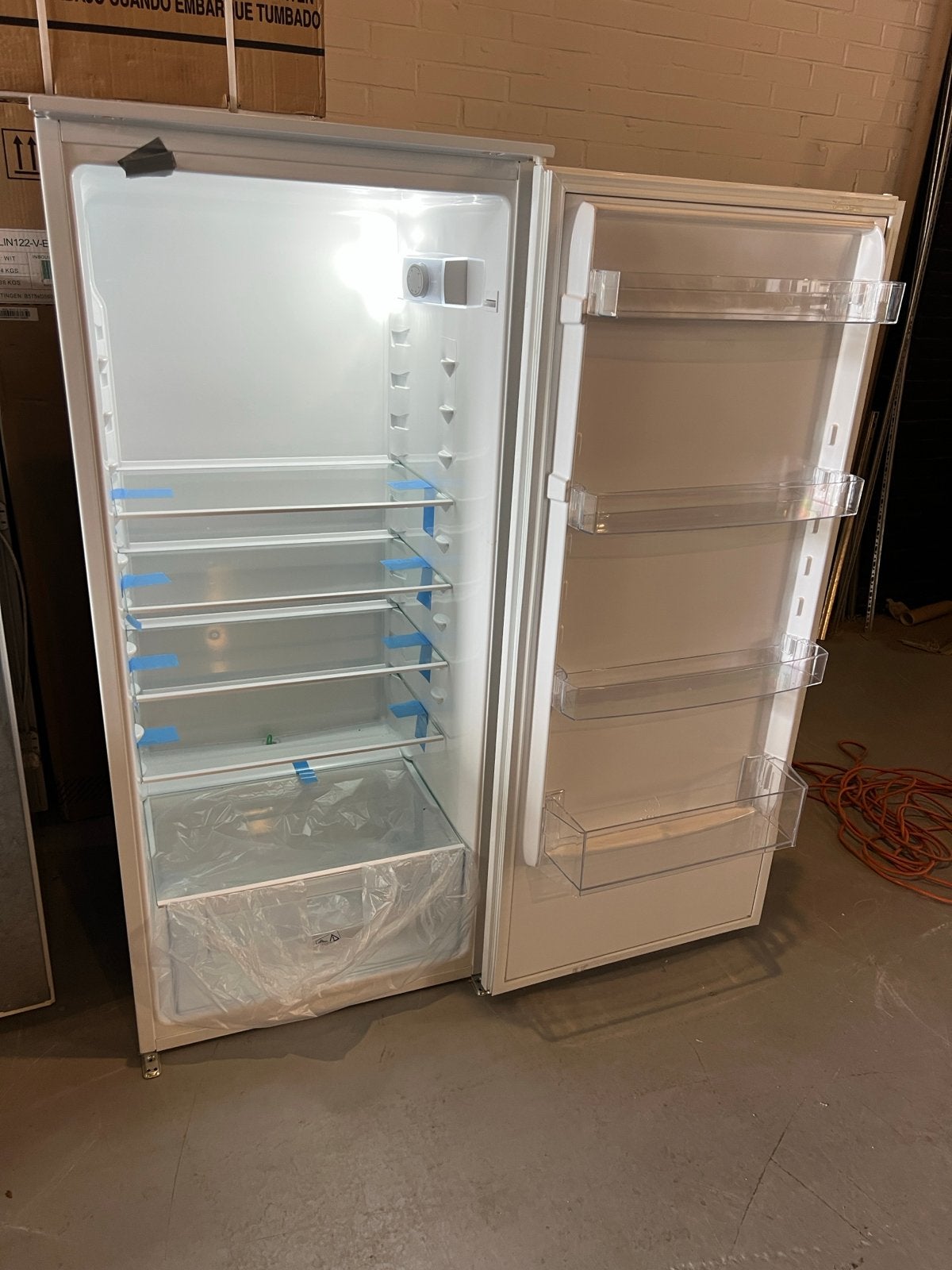 Nieuwe ongebruikte Zanussi inbouw koelkast 122cm, Witgoed en Apparatuur, Koelkasten en IJskasten, Zonder vriesvak, 120 tot 140 cm