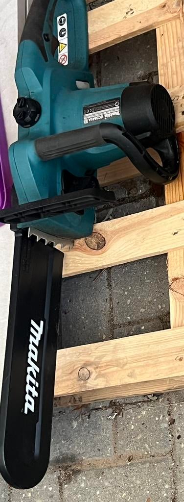 Makita uc3541a kettingzaag electrisch, Doe-het-zelf en Verbouw, Gereedschap | Zaagmachines, Kettingzaag, Ophalen of Verzenden