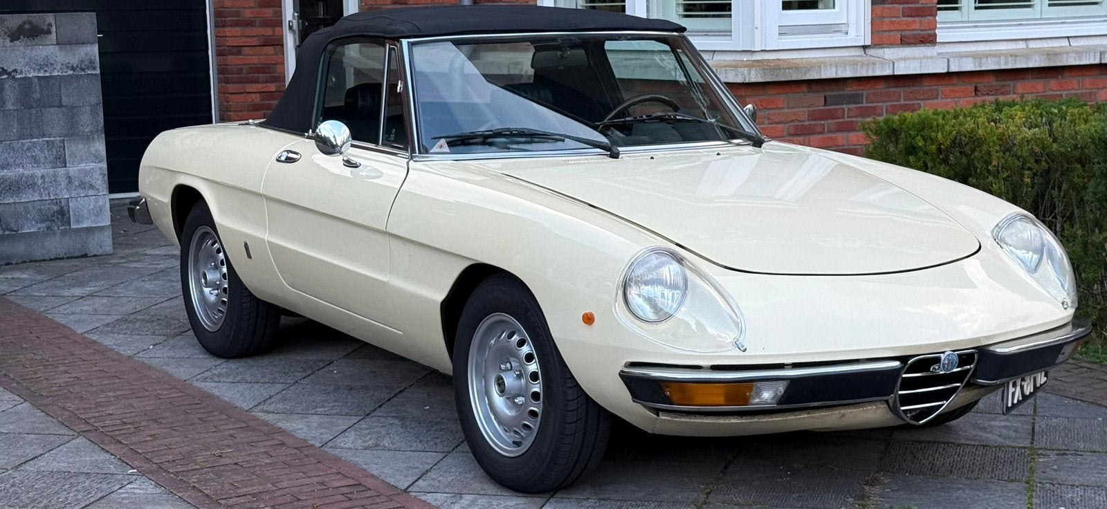 Alfa Romeo 2000 2.0 Spider Veloce 1980 Wit, Achterwielaandrijving, 4 cilinders, Cabriolet, Wit