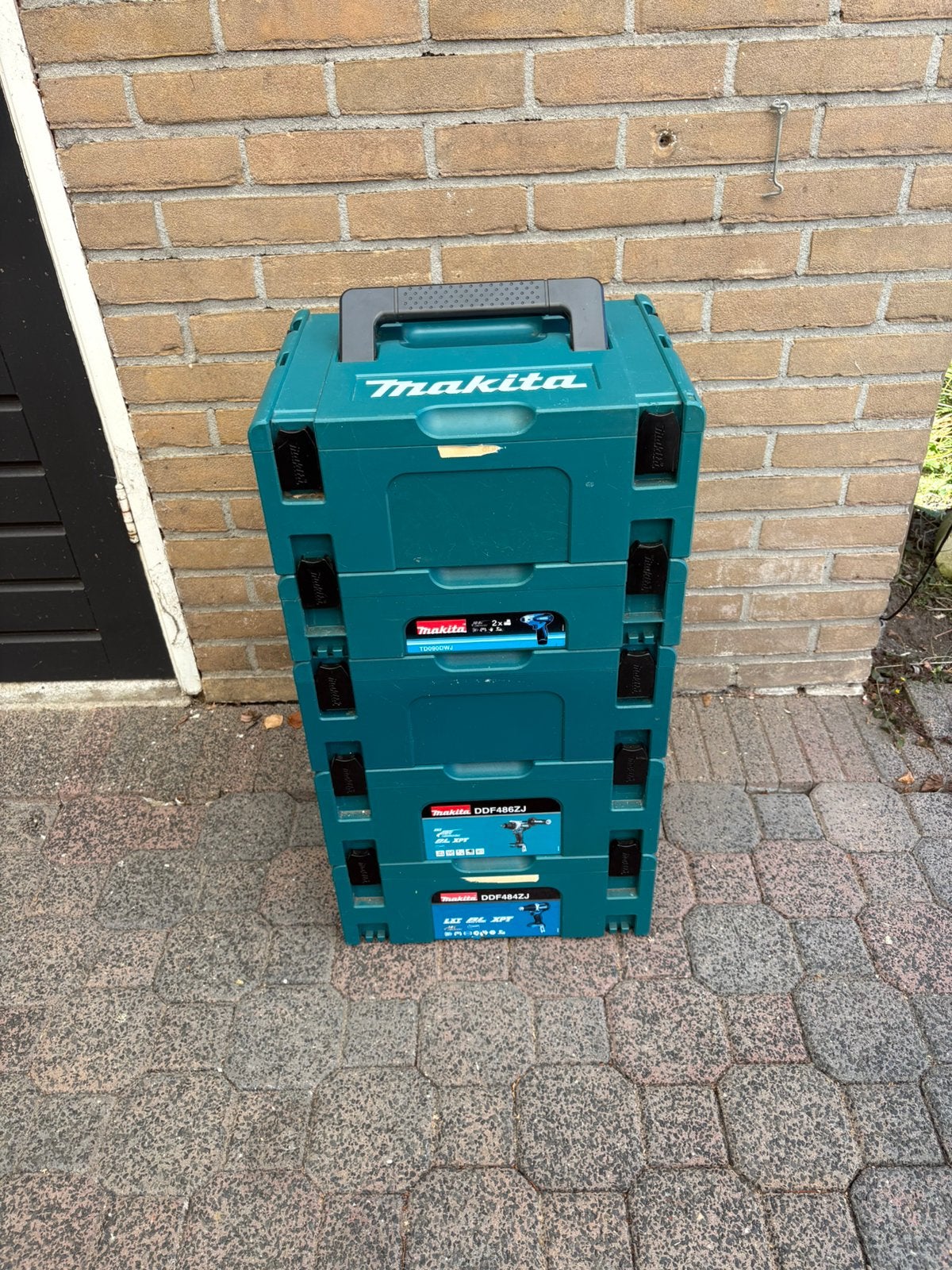 Makita M-Boxen, Ophalen, Zo goed als nieuw