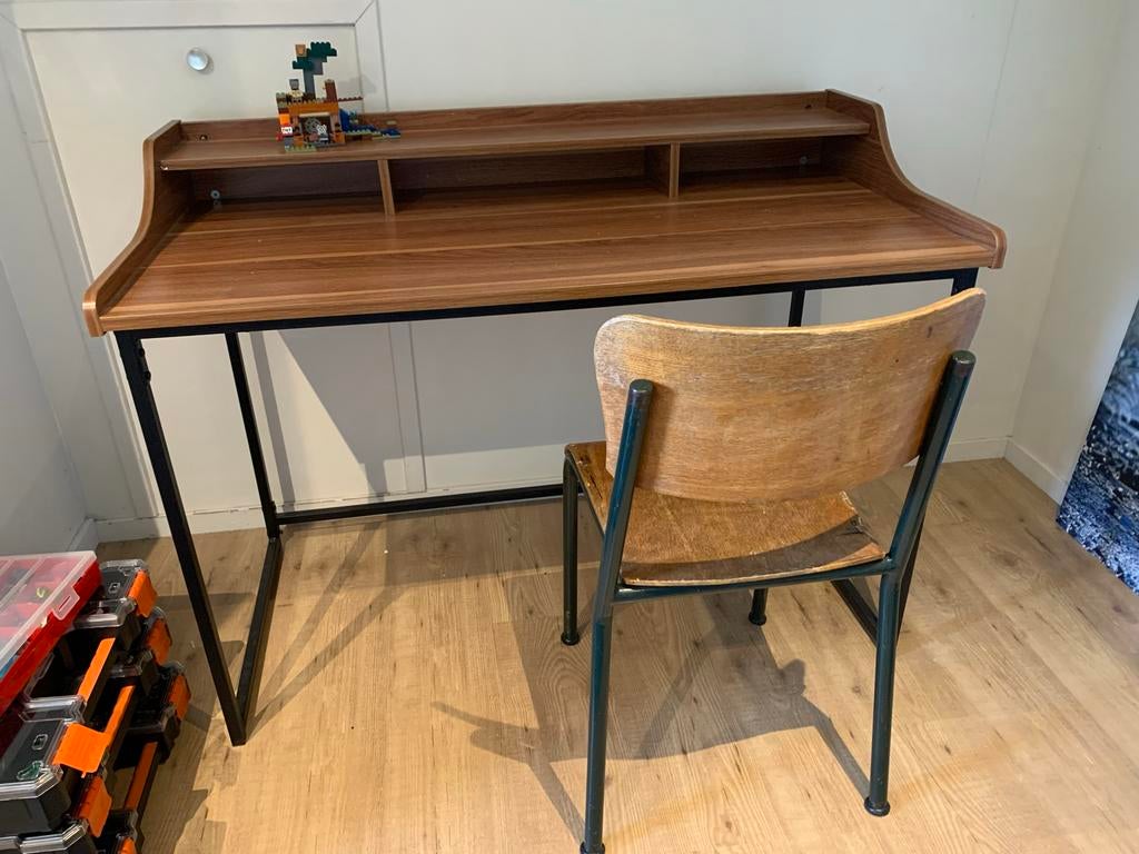 KARWEI - Stijlvol bureau met opbergvakken - 120x60x75 hoog, Gebruikt, Hout, Bruin, Ophalen of Verzenden