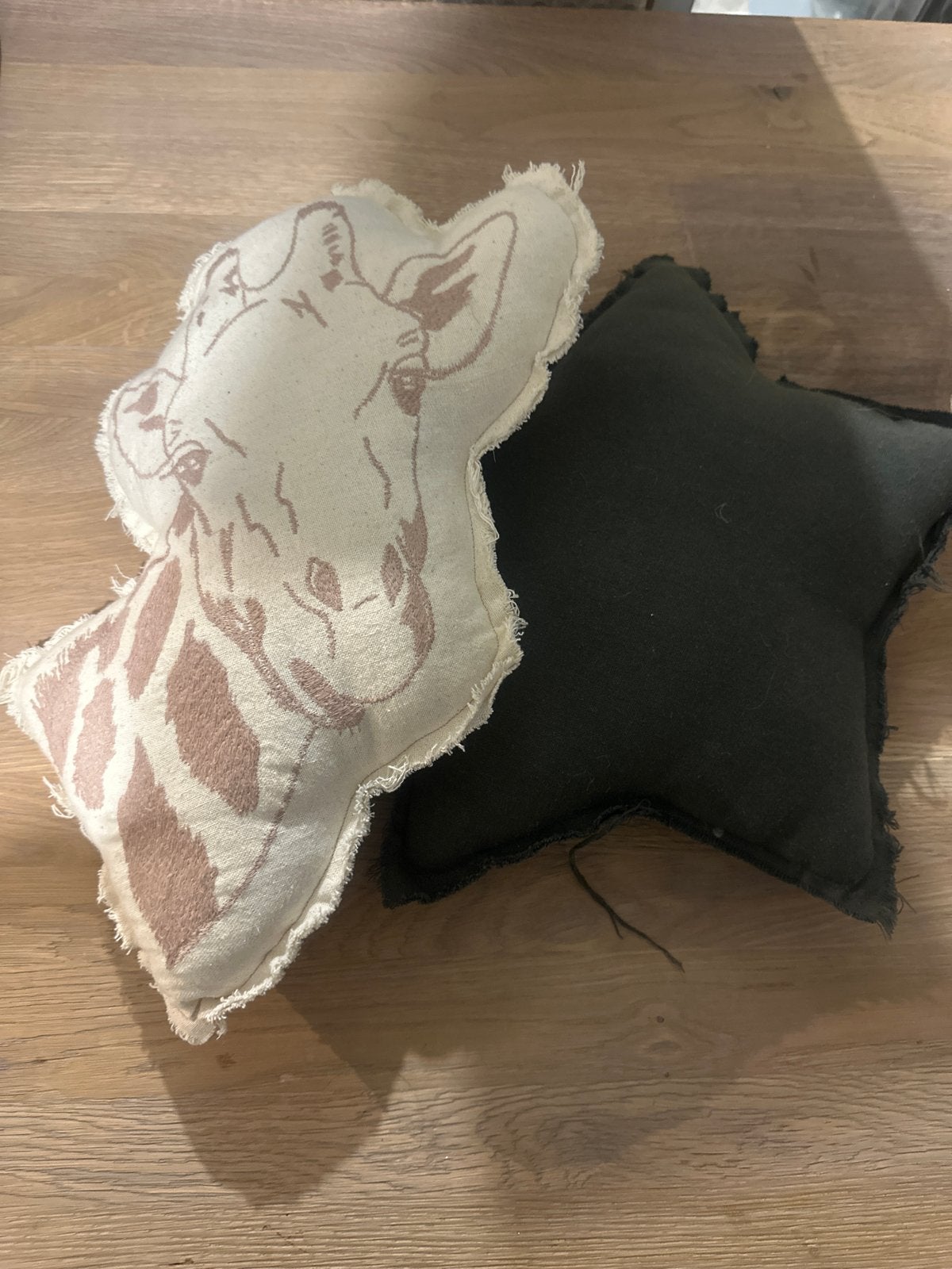 Decoratieve kussens: Giraffe en Ster van No.74, Overige merken, Gebruikt, Meerkleurig, Met print