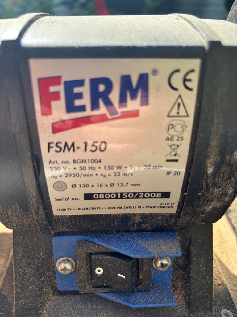 Ferm FSM-150 Werkbankslijpmachine - gebruikt, Ophalen, Zo goed als nieuw, Minder dan 700 watt, Werkbankslijpmachine