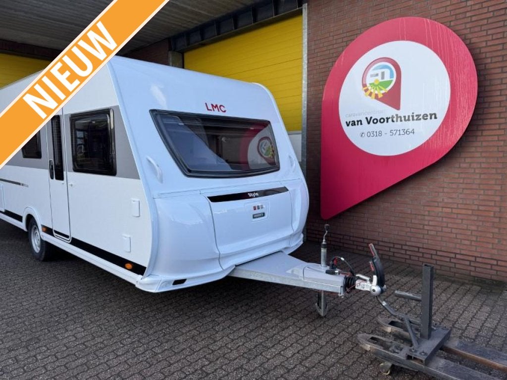 LMC Style 530 E, Caravans en Kamperen, Schokbreker, Rondzit, Bedrijf, 5 tot 6 meter