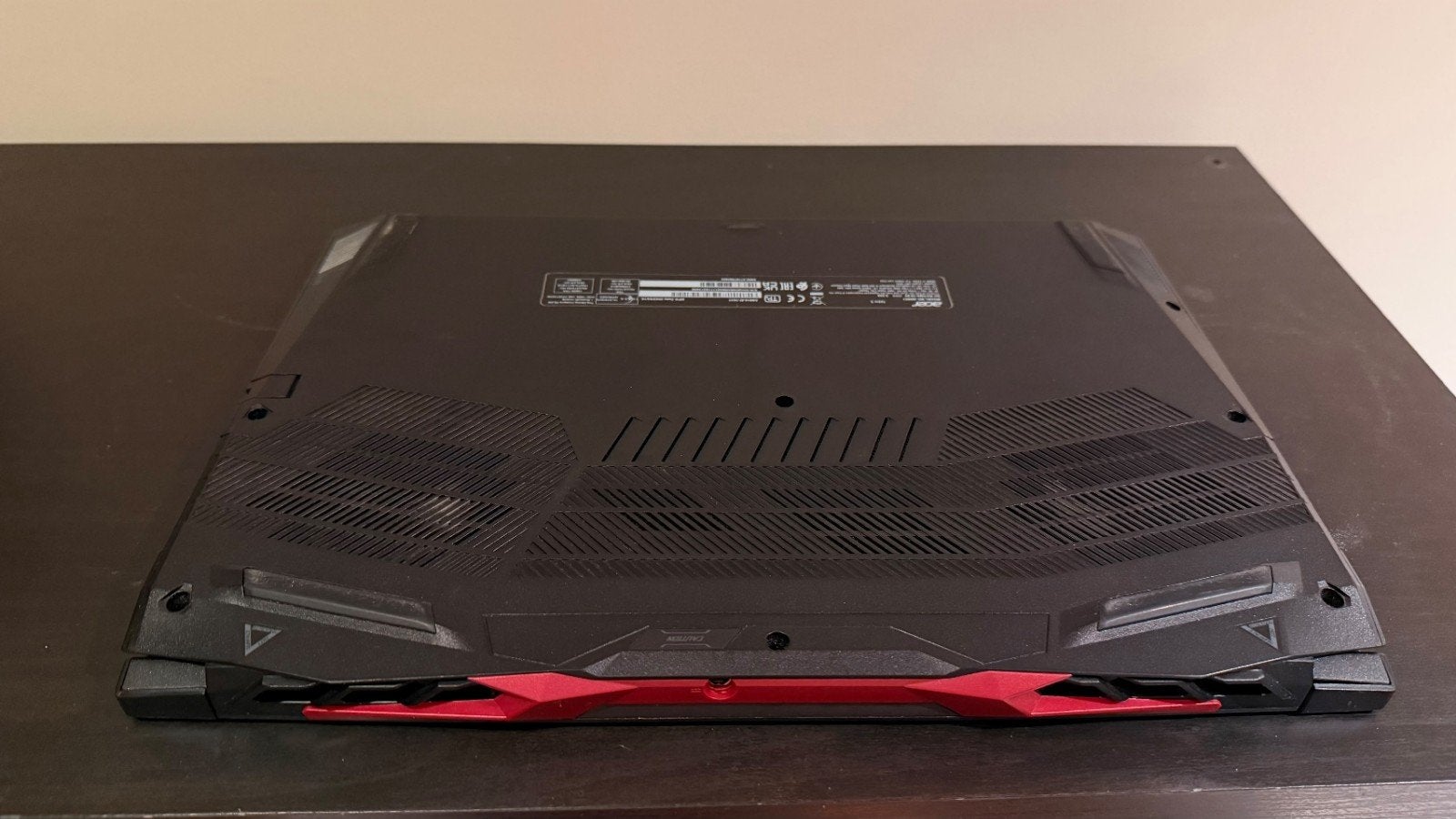 Foto 3 van Acer Nitro 5 Gaming Laptop i7 RTX 3060 + Logitech G403 Muis