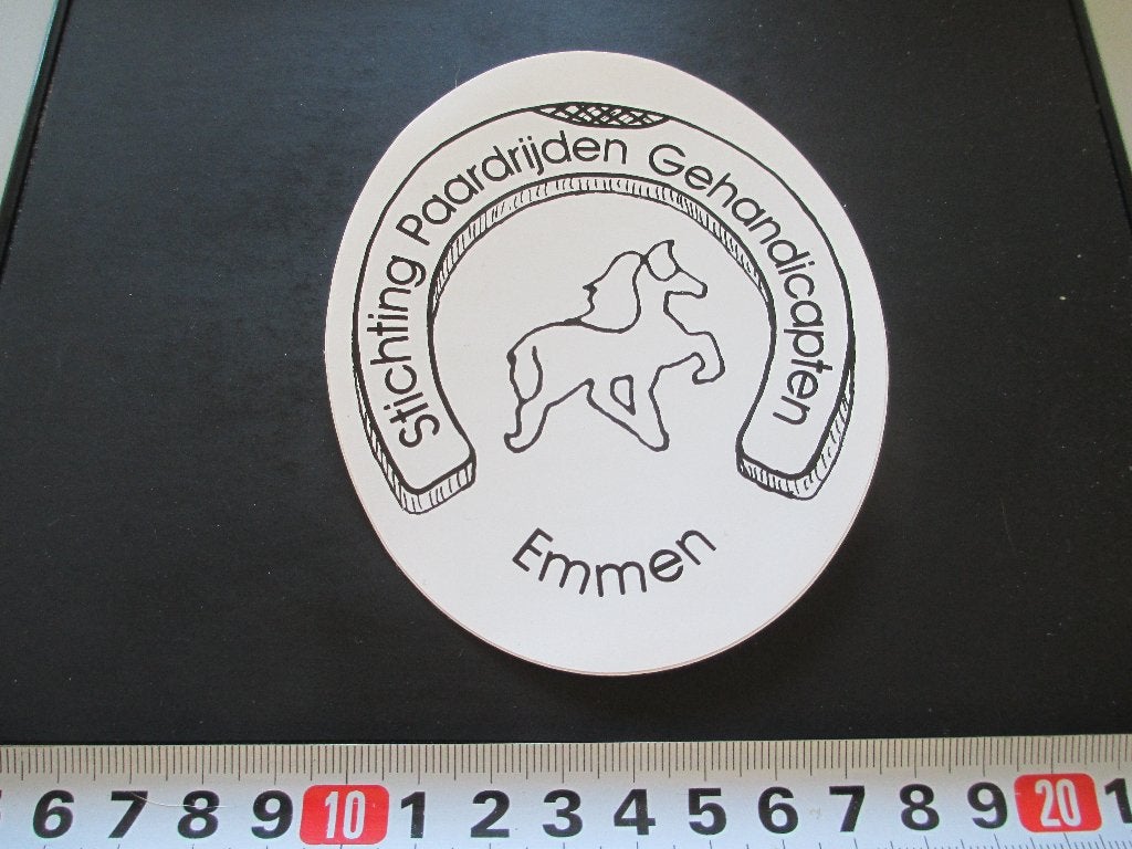 sticker Emmen Stichting Paardrijden Gehandicapten *, Verzamelen, Stickers, Ophalen, Zo goed als nieuw