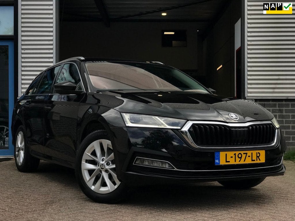 Skoda Octavia Combi 1.0 e-tsi Business Edition Plus|Matrix L, Auto's, Skoda, Automatische klimaatregeling, Gebruikt, Euro 6, Hybride Elektrisch/Benzine