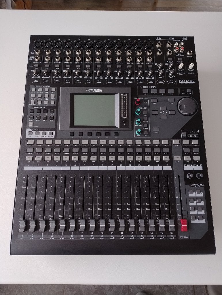 Yamaha O1v 96i, Muziek en Instrumenten, Ophalen, Gebruikt, 20 kanalen of meer, Microfooningang