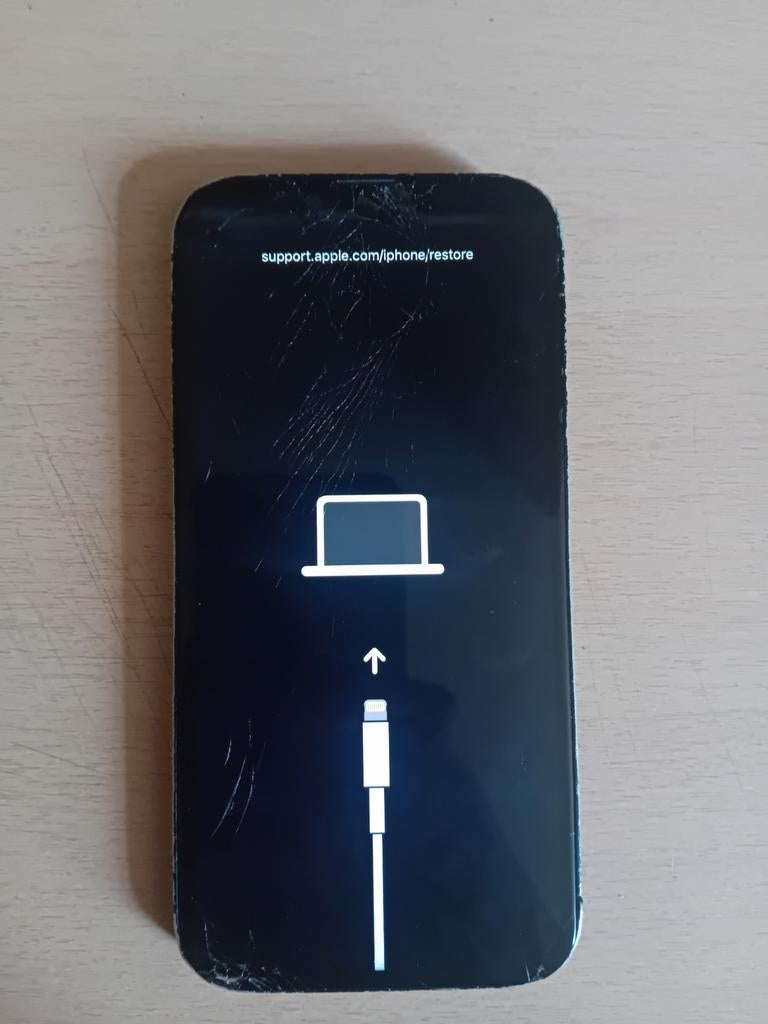 iPhone 13  - met Icloud lock, Telecommunicatie, Mobiele telefoons | Apple iPhone, Gebruikt, 128 GB, Zonder abonnement, Zonder simlock