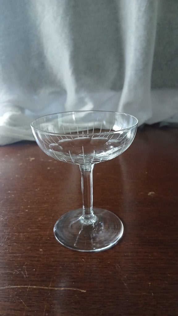 Champagnecoupe van mangaanglas, Ophalen of Verzenden, Zo goed als nieuw, Borrel- of Shotglas