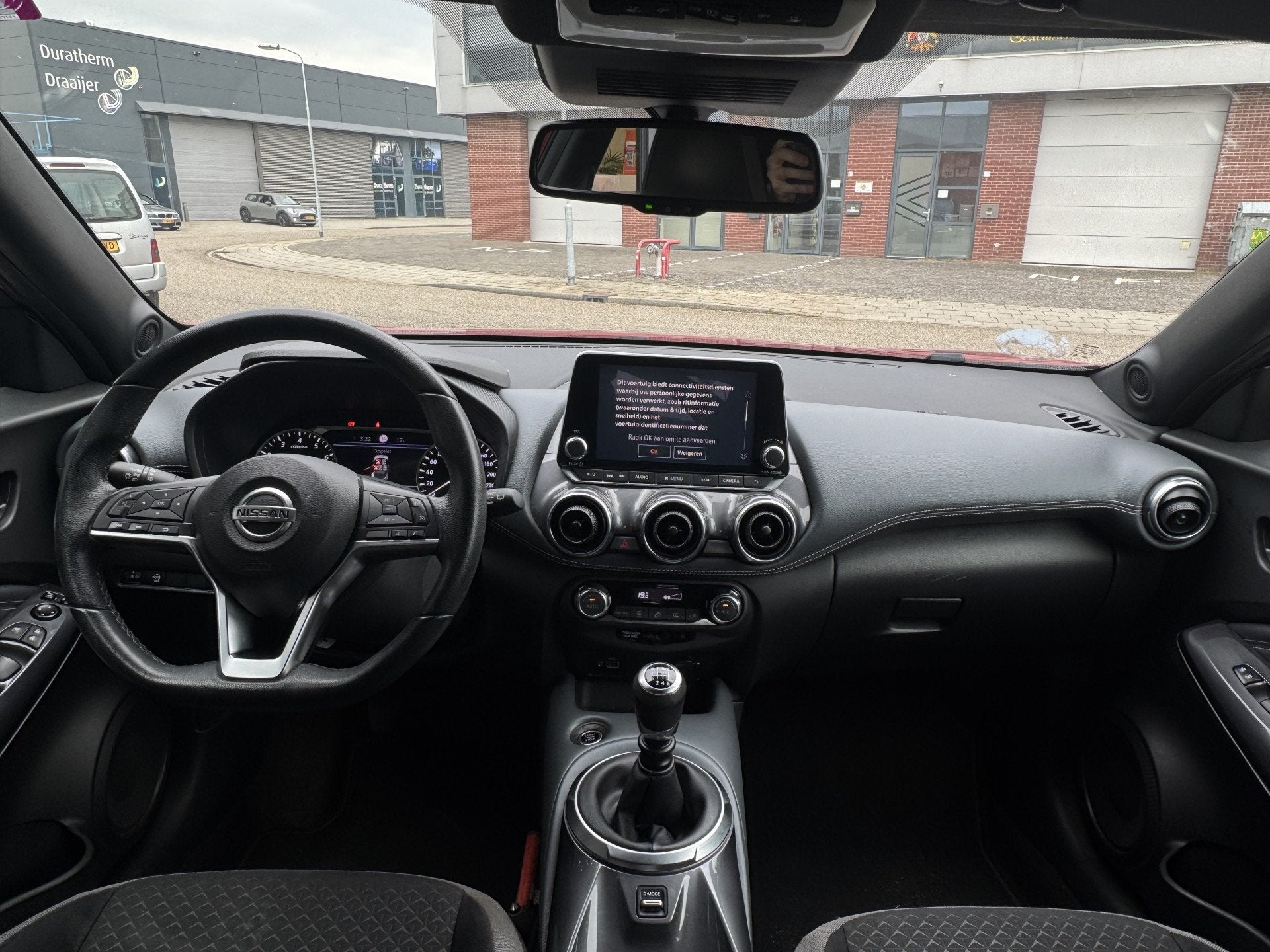 Nissan Juke 1.0 DIG-T N-Connecta ✅ Trekhaak ✅ Camera ✅, Voorwielaandrijving, Stof, 116 pk, Origineel Nederlands