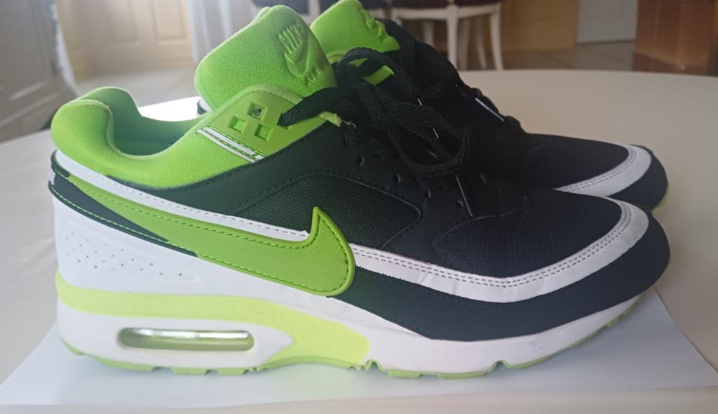 Nike air max maat 42 zgan, Kleding | Heren, Schoenen, Nike air max, Overige kleuren, Ophalen of Verzenden, Zo goed als nieuw