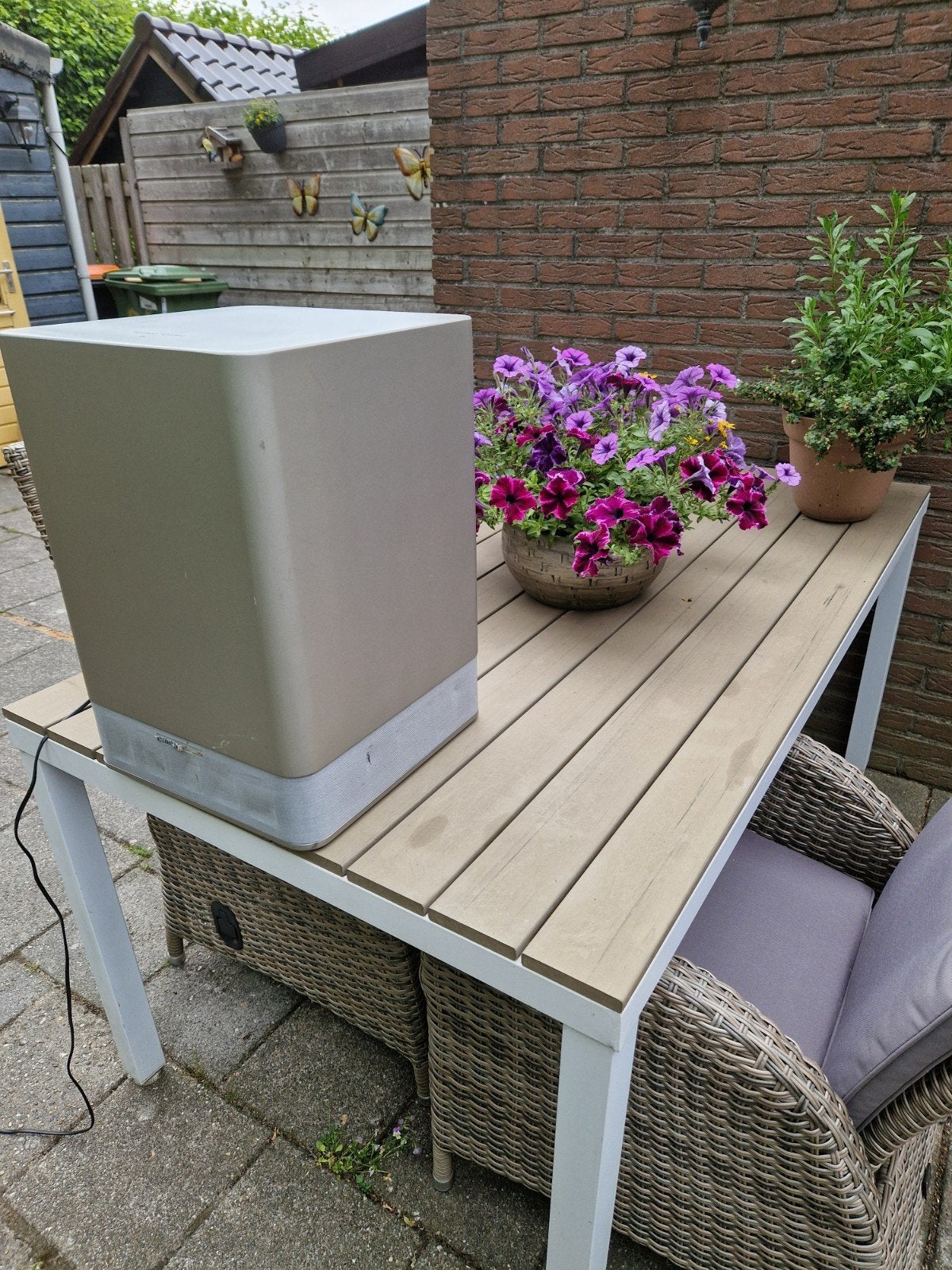 Harman / Kardon active subwoofer., Ophalen