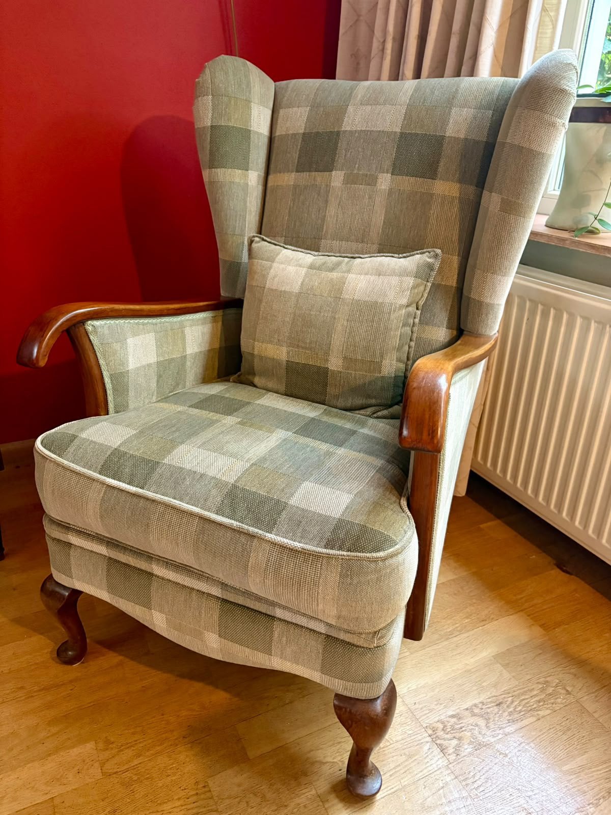 Oude fauteuil recent opnieuw bekleed, Huis en Inrichting, Ophalen of Verzenden, Gebruikt