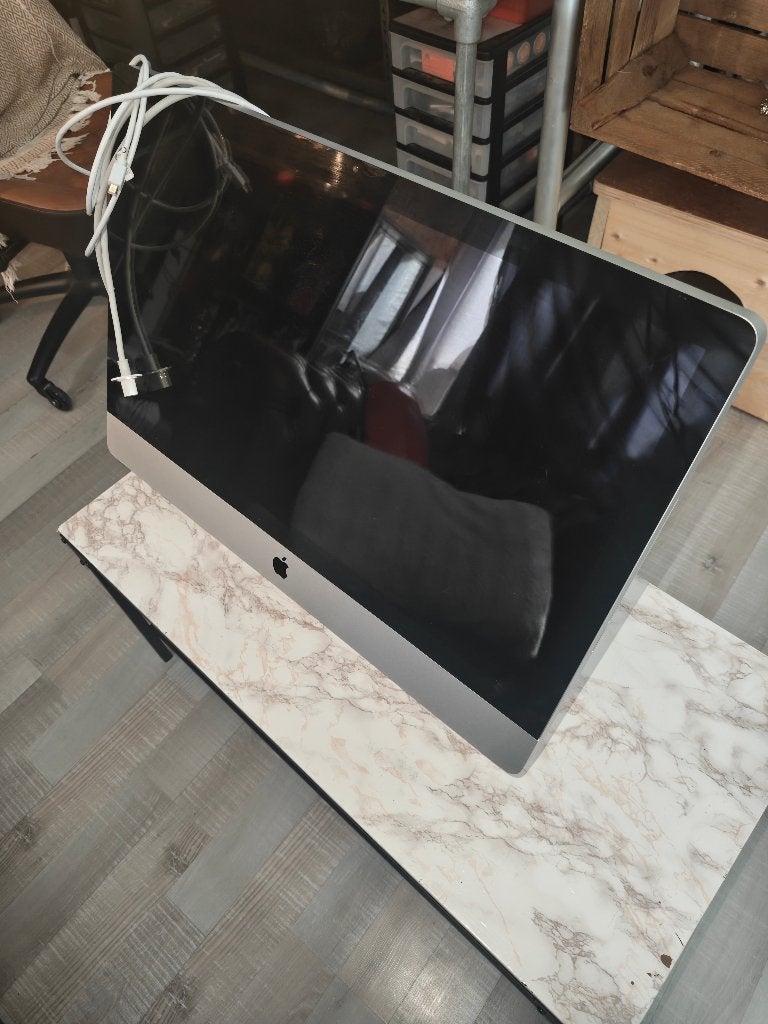 Imac mid 2011 27" (geeft geen beeld), Computers en Software, Apple Desktops, Ophalen, Gebruikt, 2 tot 3 Ghz, IMac
