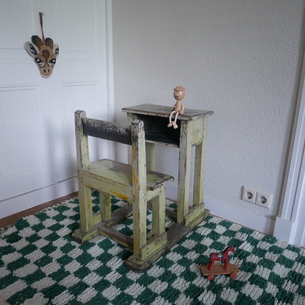 Vintage uniek lessenaartje kind, Ophalen