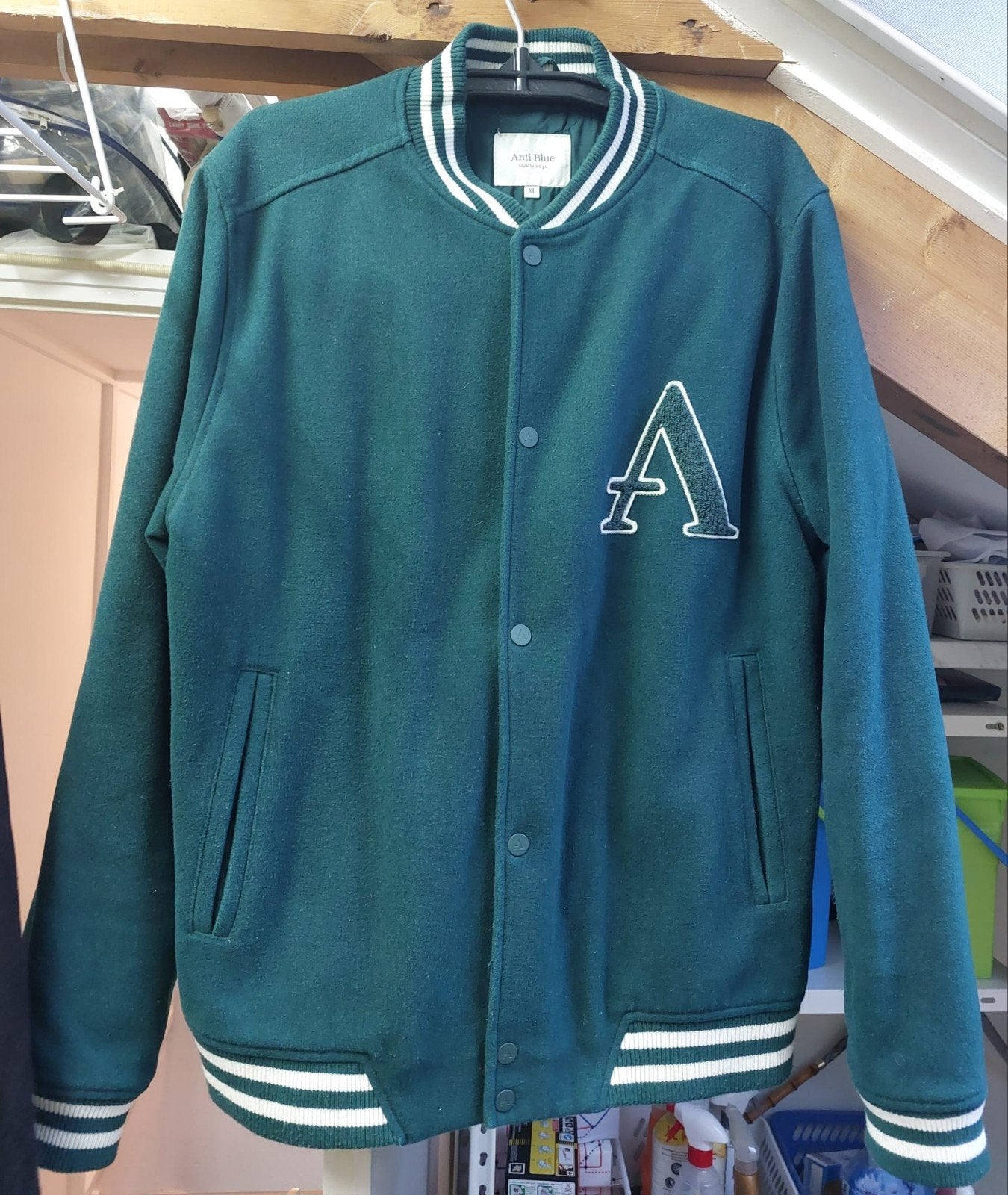 Anti Blue Collegejack Maat XL - Groen met Witte Details, Kleding | Heren, Jassen | Zomer, Zo goed als nieuw, Maat 56/58 (XL), Groen