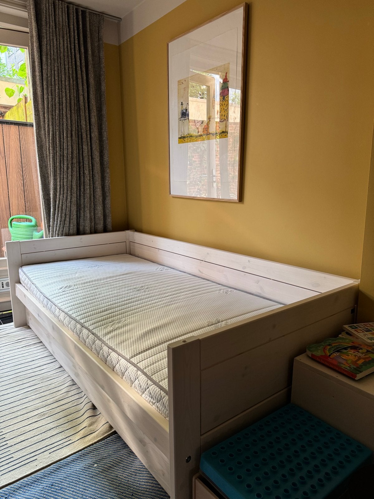 LIFETIME bed with a mattress and a storage drawer, Ophalen, 85 tot 100 cm, Gebruikt, Matras