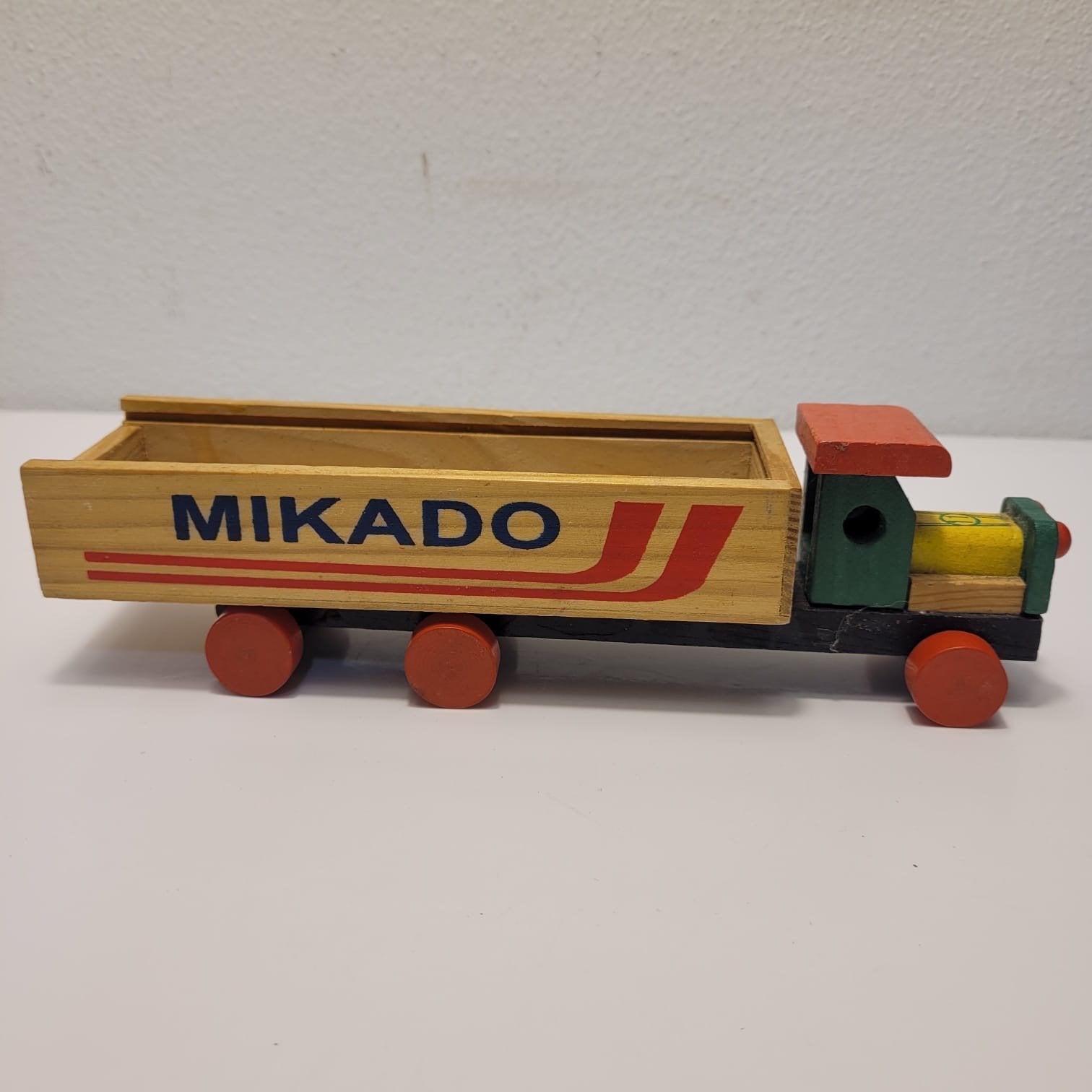 Houten speelgoed vrachtwagen 'Mikado', Ophalen of Verzenden, Gebruikt, Duw- of Trekspeelgoed