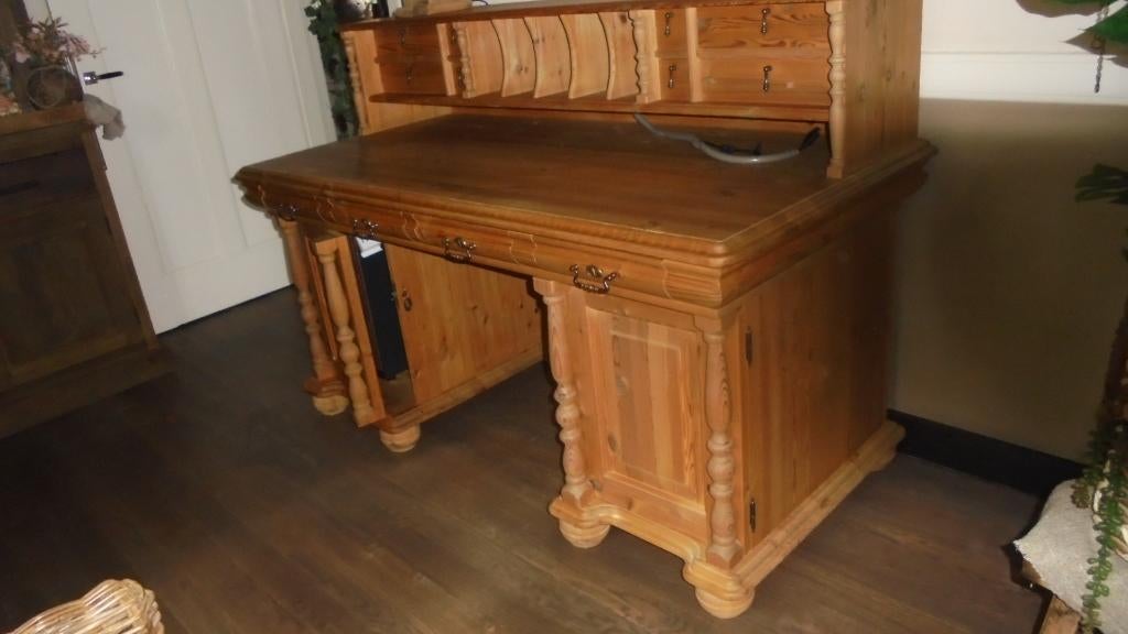 landelijk grenen bureau B160 D79 H76 bovendeel D37 H23cm, Huis en Inrichting, Bureaus, Ophalen, Gebruikt, Hout, 79 cm