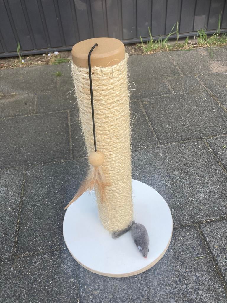 Katten krabpaal met pluim en muis, Ophalen of Verzenden, Gebruikt, Krabpaal