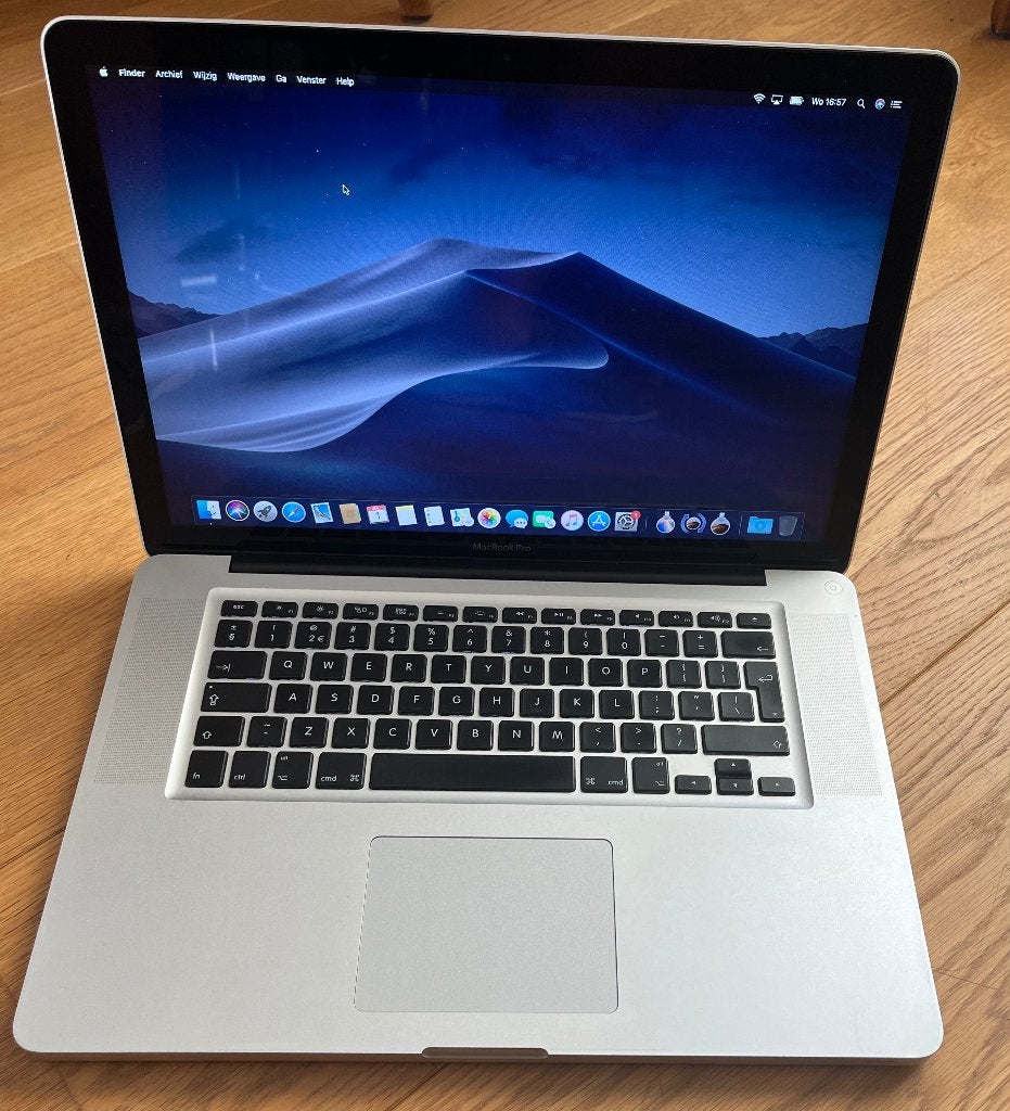 Mac Book Pro 15 inch, Computers en Software, Apple Macbooks, Gebruikt, MacBook Pro, 15 inch, 2 tot 3 Ghz, 256 GB, 8 GB, Qwerty
