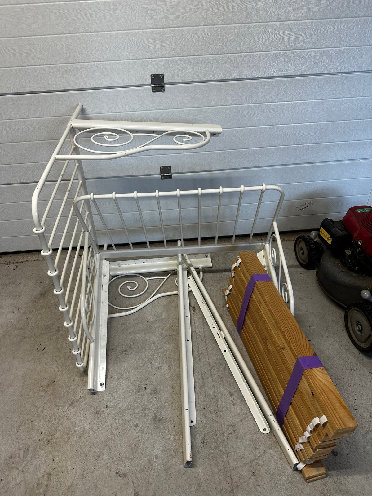 IKEA bedframe, wit metaal, eenpersoons, Huis en Inrichting, Slaapkamer | Bedden, Ophalen, Gebruikt, 90 cm, Eenpersoons