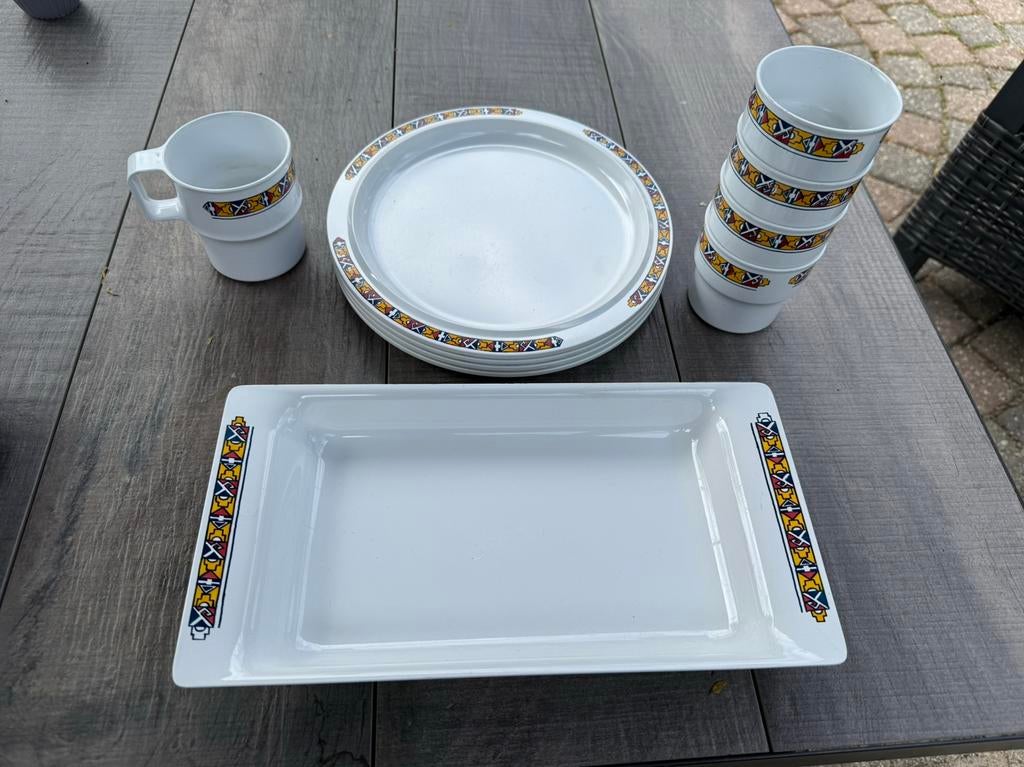Mepal kampeer / camping servies 10 delig, Caravans en Kamperen, Kampeeraccessoires, Ophalen of Verzenden, Zo goed als nieuw