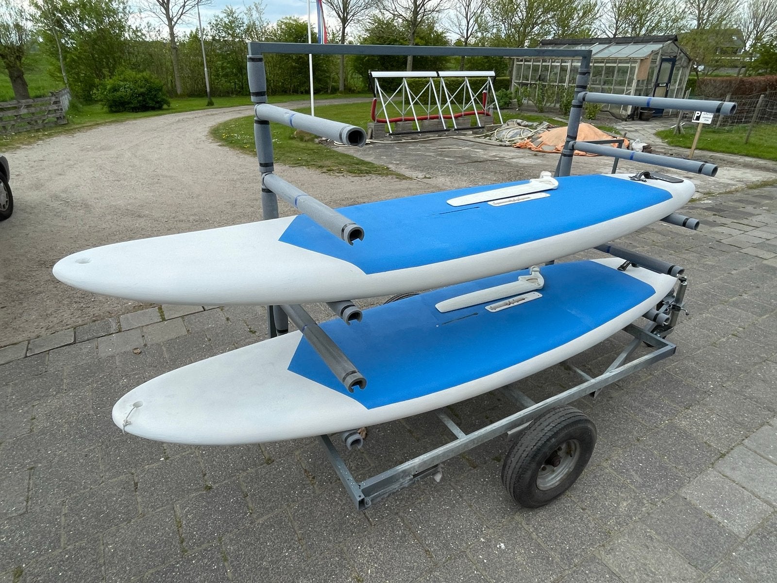 Starboard RIO XL Windsurfplank inclusief vin en zwaard, Watersport en Boten, Windsurfen, Ophalen, Gebruikt, 300 cm of meer, Starboard