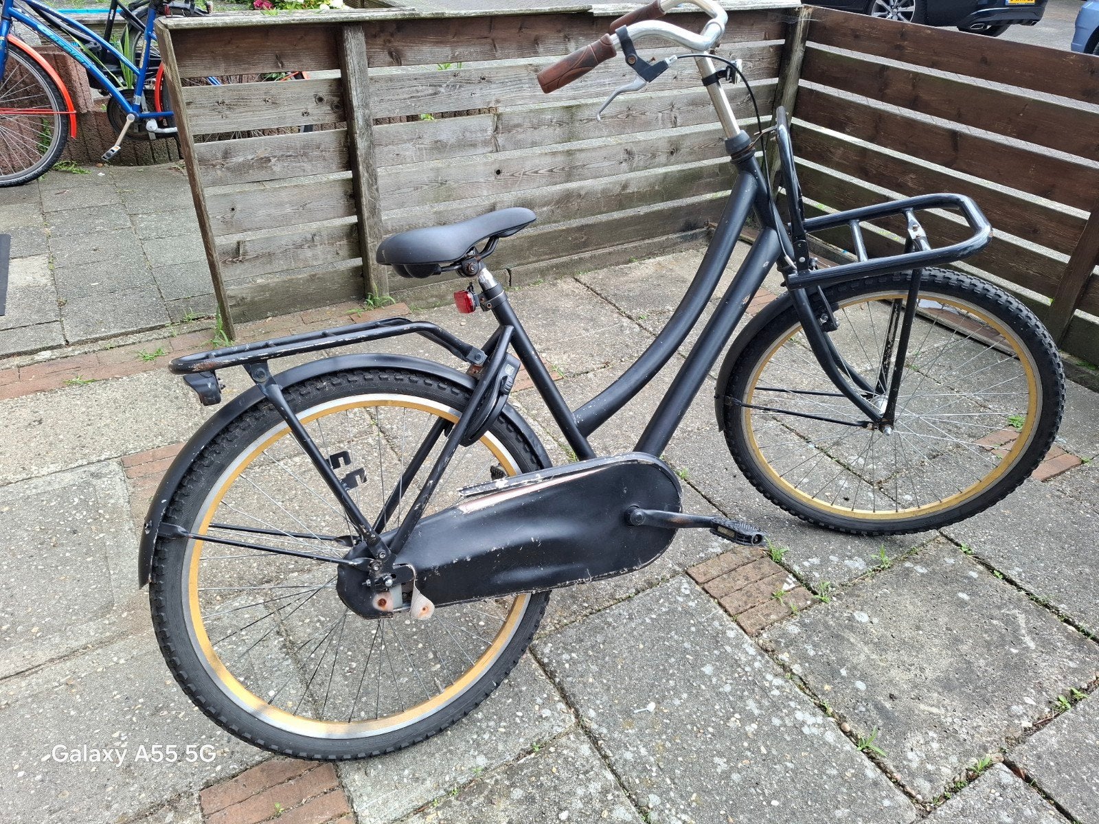 Dames fiets, Ophalen