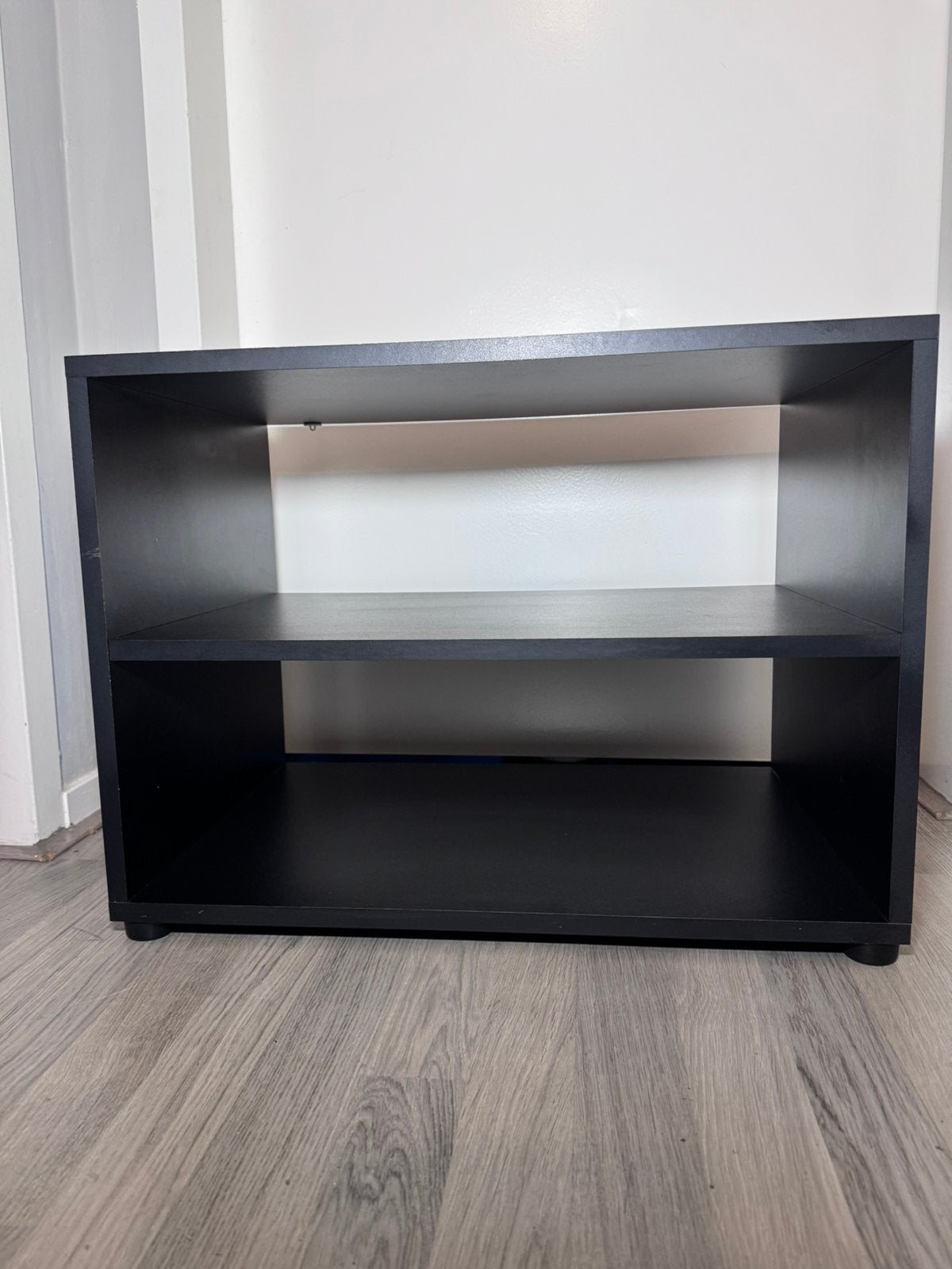 Zwarte stevige kast met plank potten 45cm hoogte bijzettafel, Ophalen, Zo goed als nieuw