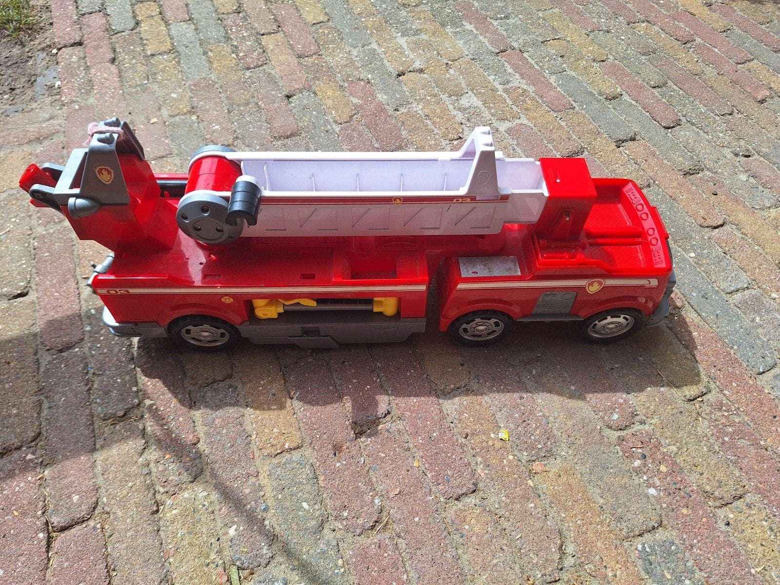 Paw Patrol Brandweerwagen met uitschuifbare ladder, Ophalen, Zo goed als nieuw