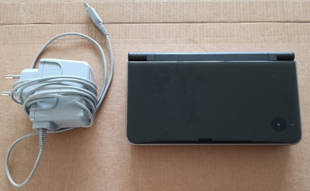 nintendo dsi xl met oplader en spel, Spelcomputers en Games, Ophalen, Gebruikt, Overige kleuren, Dsi XL