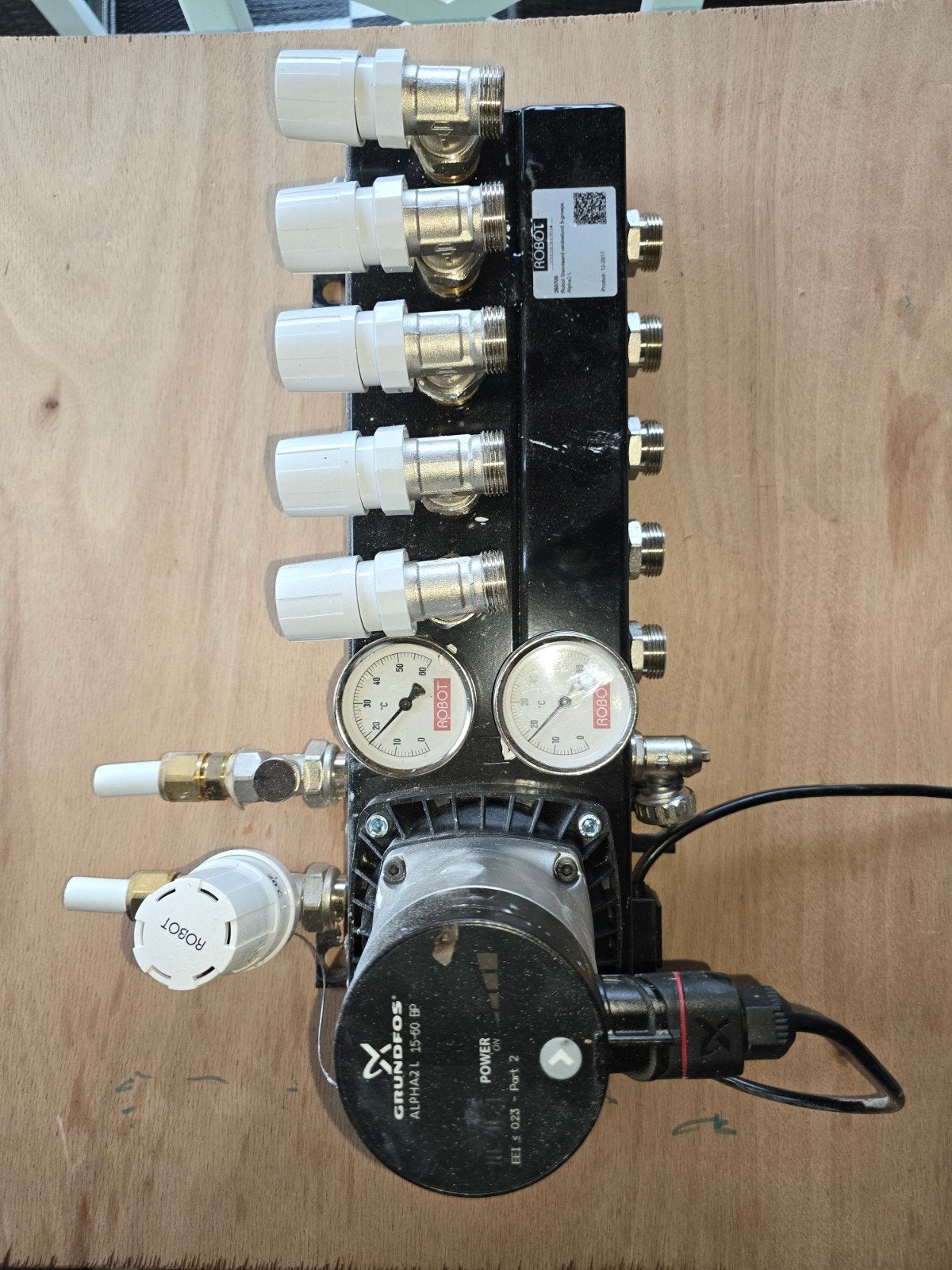 Vloerverwarming 5 groepen met pompschakelaar, Ophalen of Verzenden, Minder dan 60 cm, Overige typen, Minder dan 30 cm
