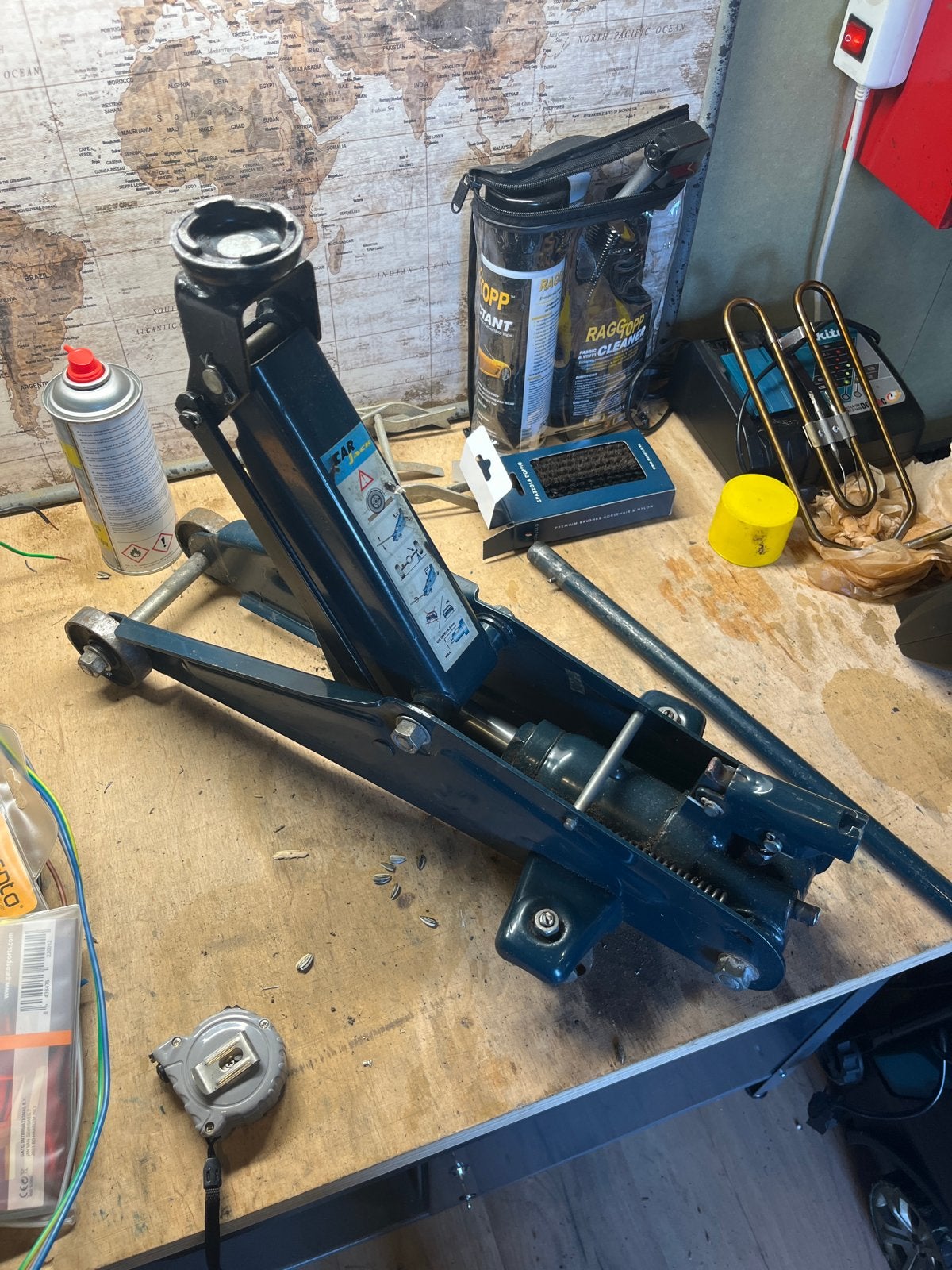 Garagekrik met kriksteunen en opbergkoffer, Ophalen of Verzenden, Gebruikt, Hydraulisch, Garagekrik