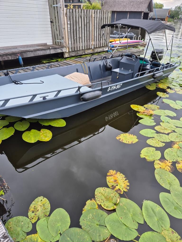 Stabiele aluminiumjon visboot met Mercury buitenboordmotor, Watersport en Boten, Ophalen, Gebruikt, Visboot, Biminitop