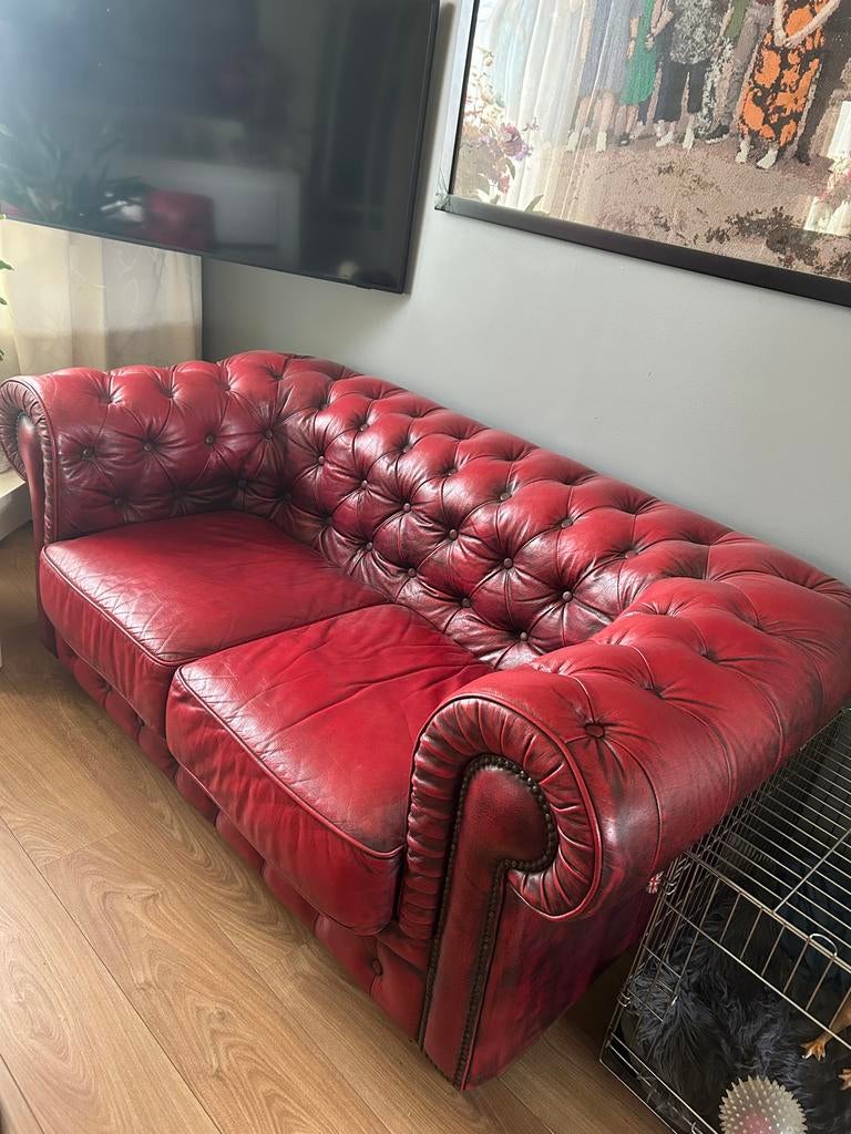 Chesterfield 2-zits bank rood leer, Ophalen, 200 tot 250 cm, Nieuw, Tweepersoons