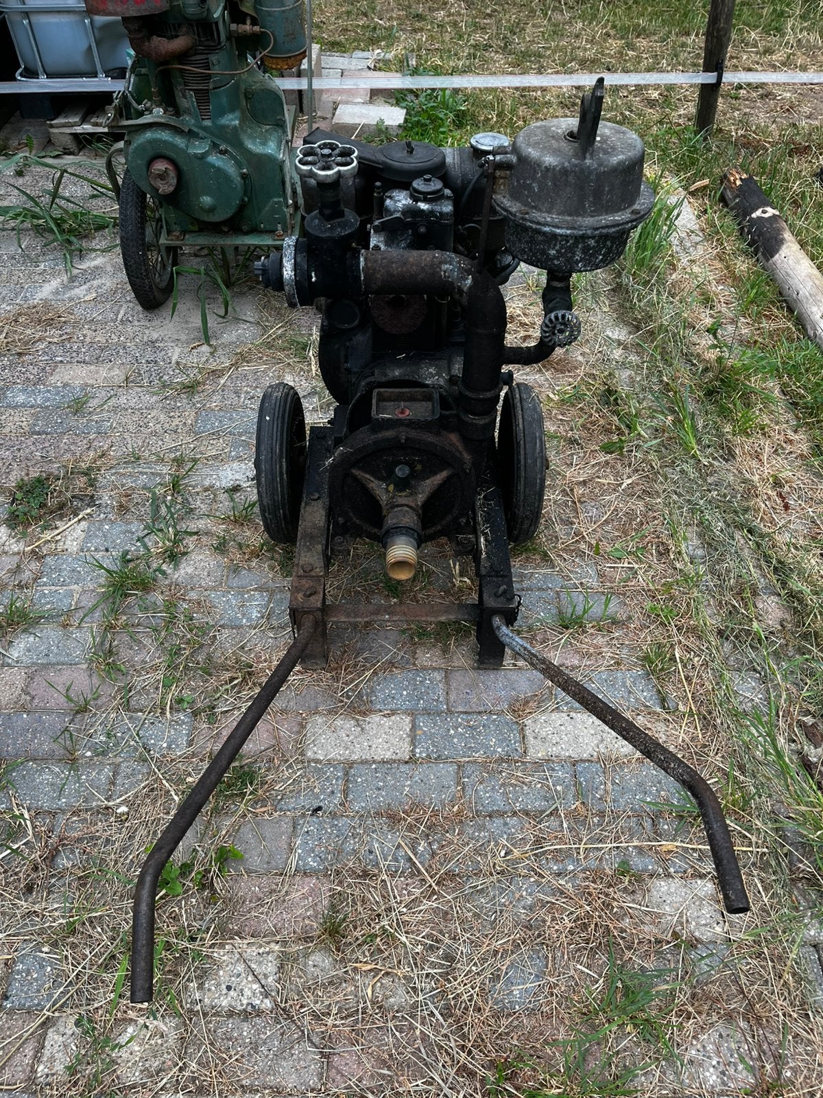 Diesel waterpomp Bernard moteurs, Ophalen, Gebruikt, Dieselmotor