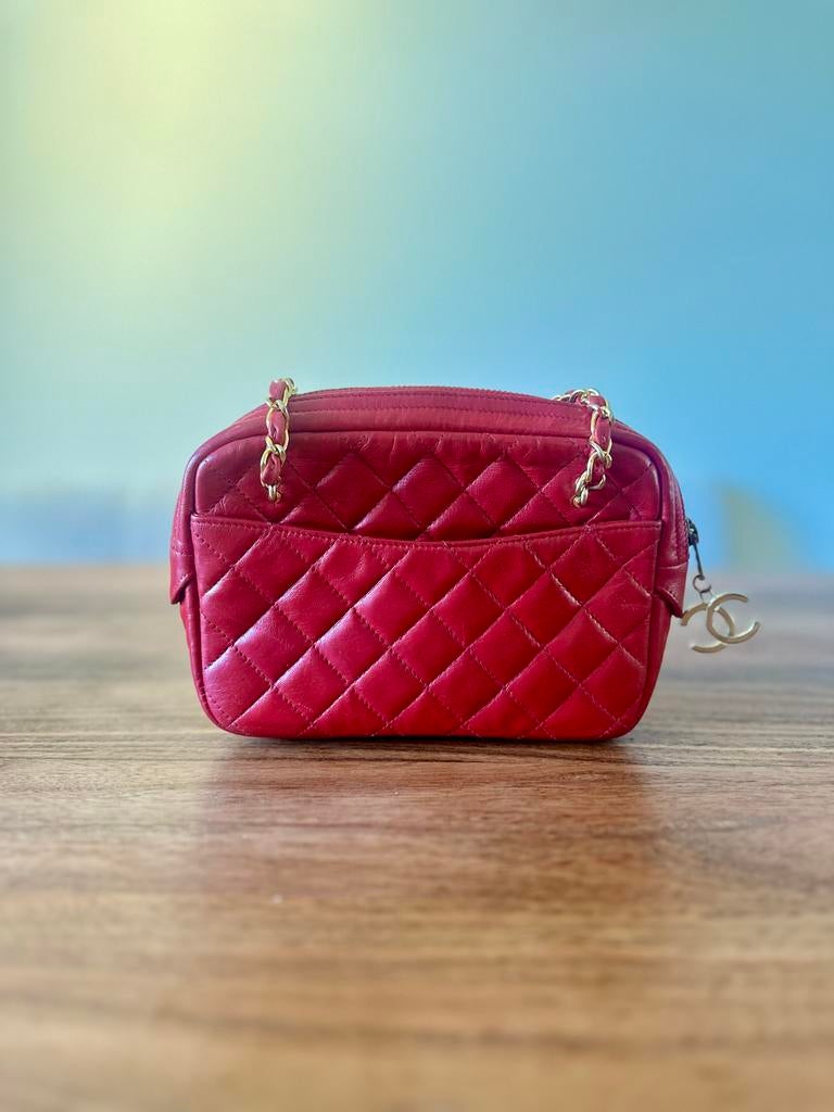 Chanel Gewatteerde Camera Bag Rood, Ophalen, Gebruikt, Rood, Leer