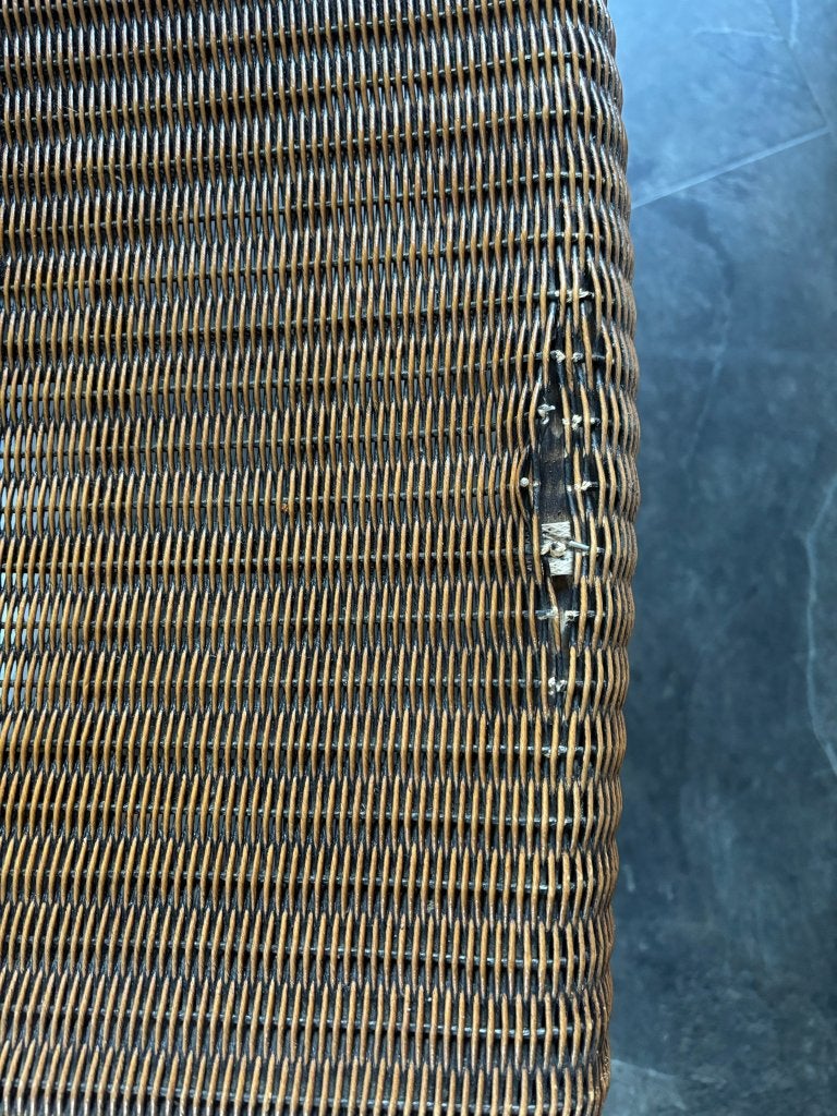 Foto 8 van T.k.a. teakhouten eettafel en 6 Lloyd Loom eetkamerstoelen