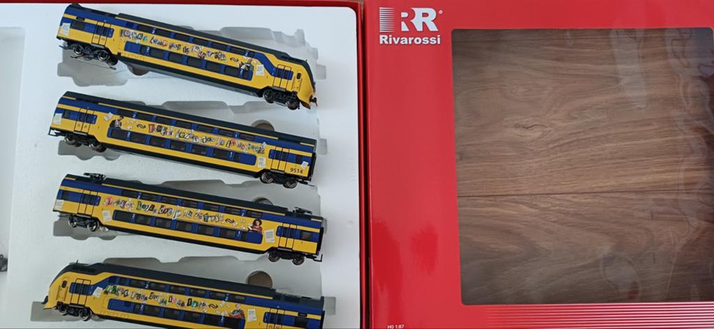 Marklin/Rivarossi HR2360 H0 VIRM 4-delig LEKKER LEZEN NIEUW!, Wisselstroom, Treinset, Nieuw, Ophalen of Verzenden