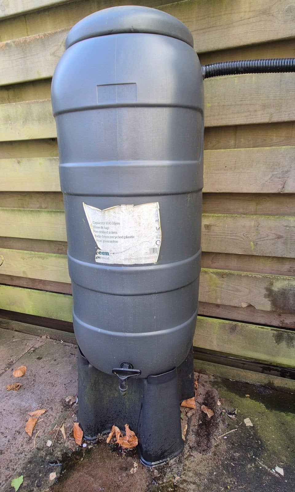 Regenton 100 liter met kraantje en aansluitset, Tuin en Terras, Ophalen, Kunststof, Gebruikt, Met kraantje