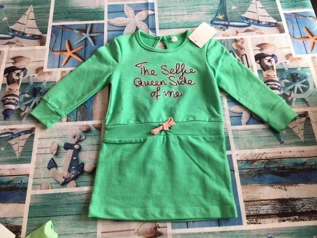 Nieuw groen jurkje ' The Selfie queen ' - maat 80, Kinderen en Baby's, Babykleding | Maat 80, Ophalen of Verzenden, Nieuw, Meisje