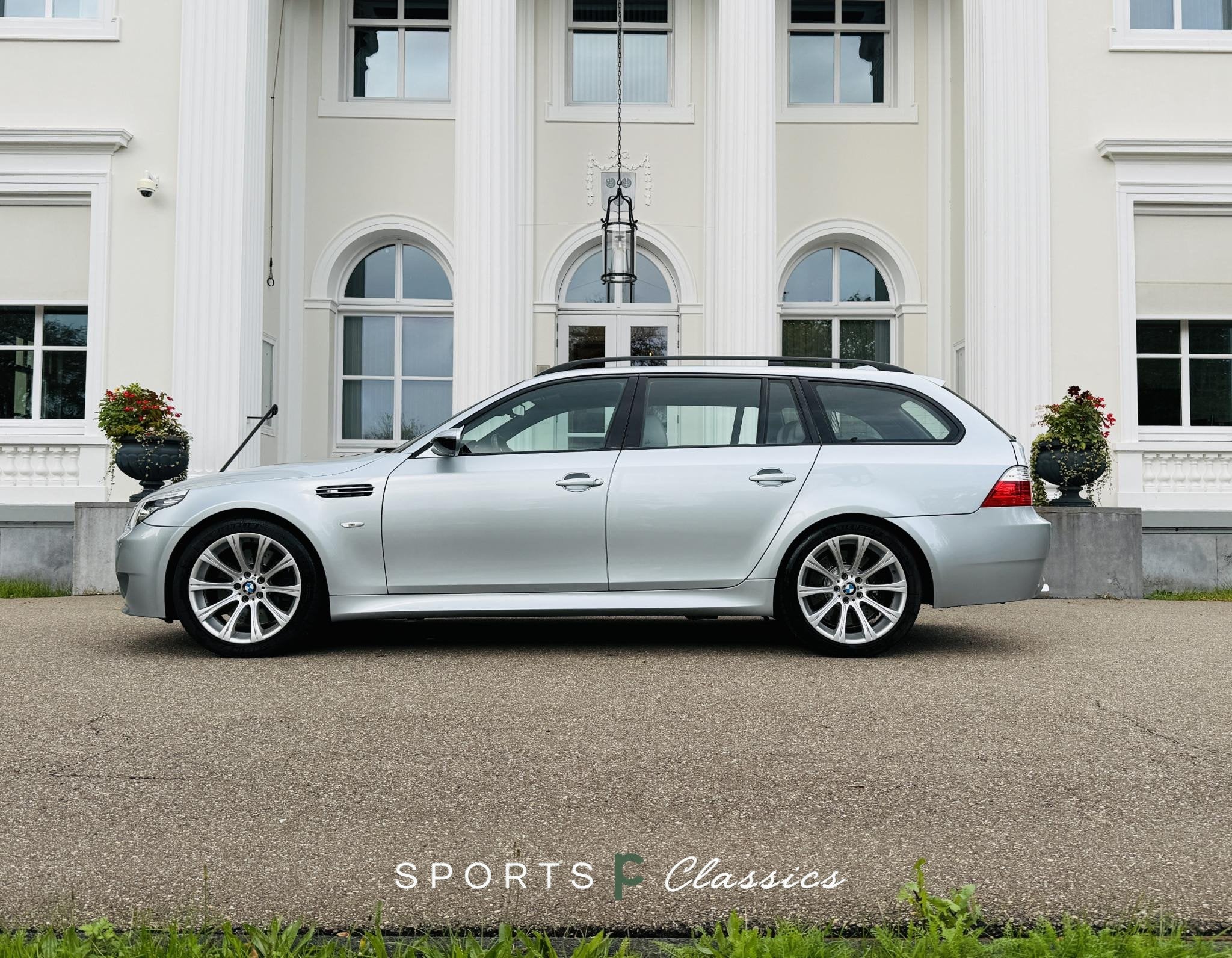 BMW 5-serie Touring M5 Volleder l Softclose l Origineel l l, Automaat, Achterwielaandrijving, 507 pk, Leder
