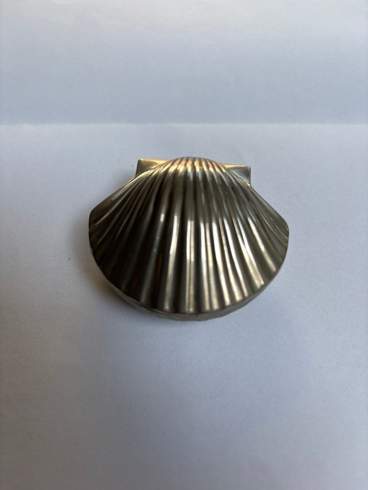 Vintage Schelpvormig (pillen) Doosje met Pincet, Antiek en Kunst, Ophalen of Verzenden