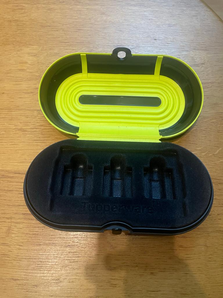 Nieuwe Tupperware klipdoosje - Ideaal voor onderweg!, Ophalen of Verzenden, Nieuw, Geel, Overige typen