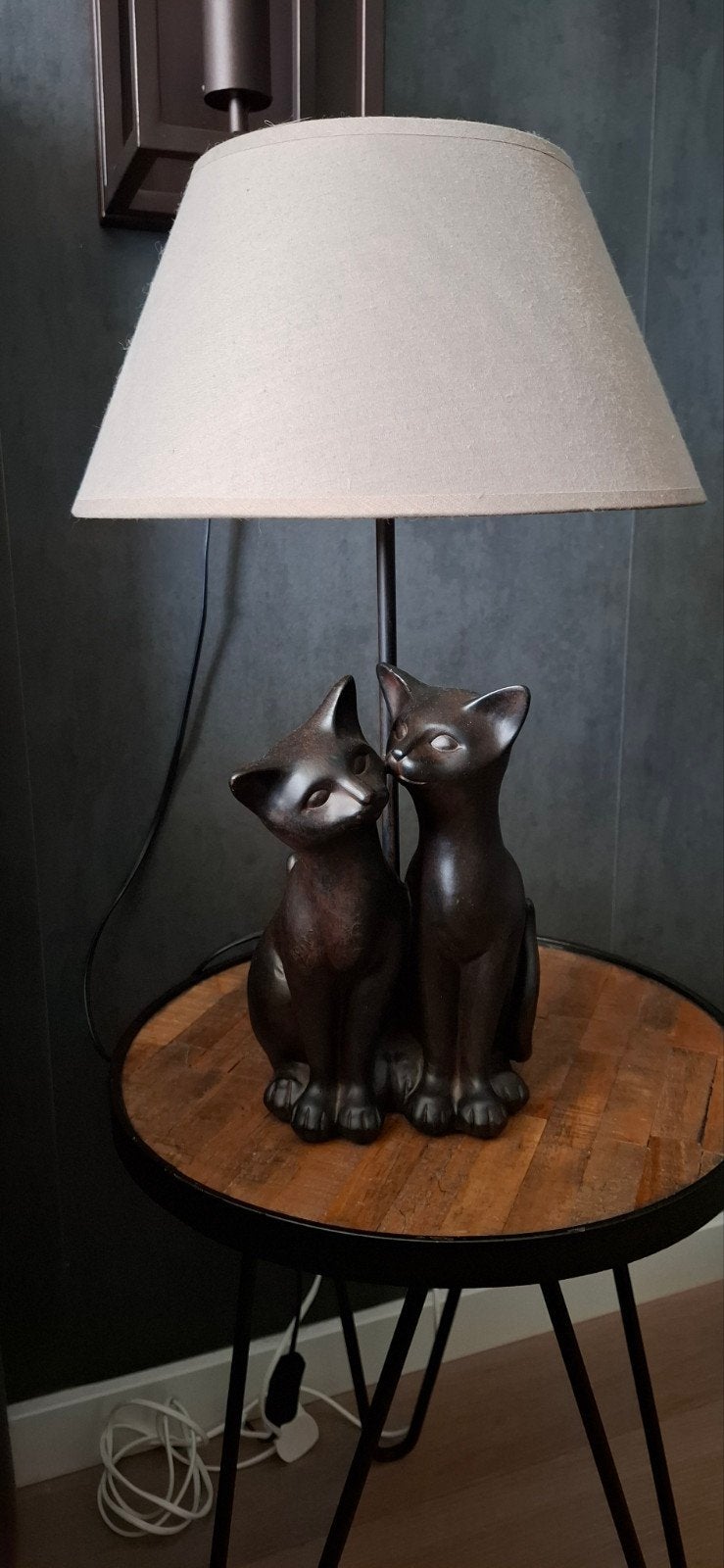 Tafellamp met kattenbeeldjes, Ophalen, Gebruikt, Overige stijlen, Metaal