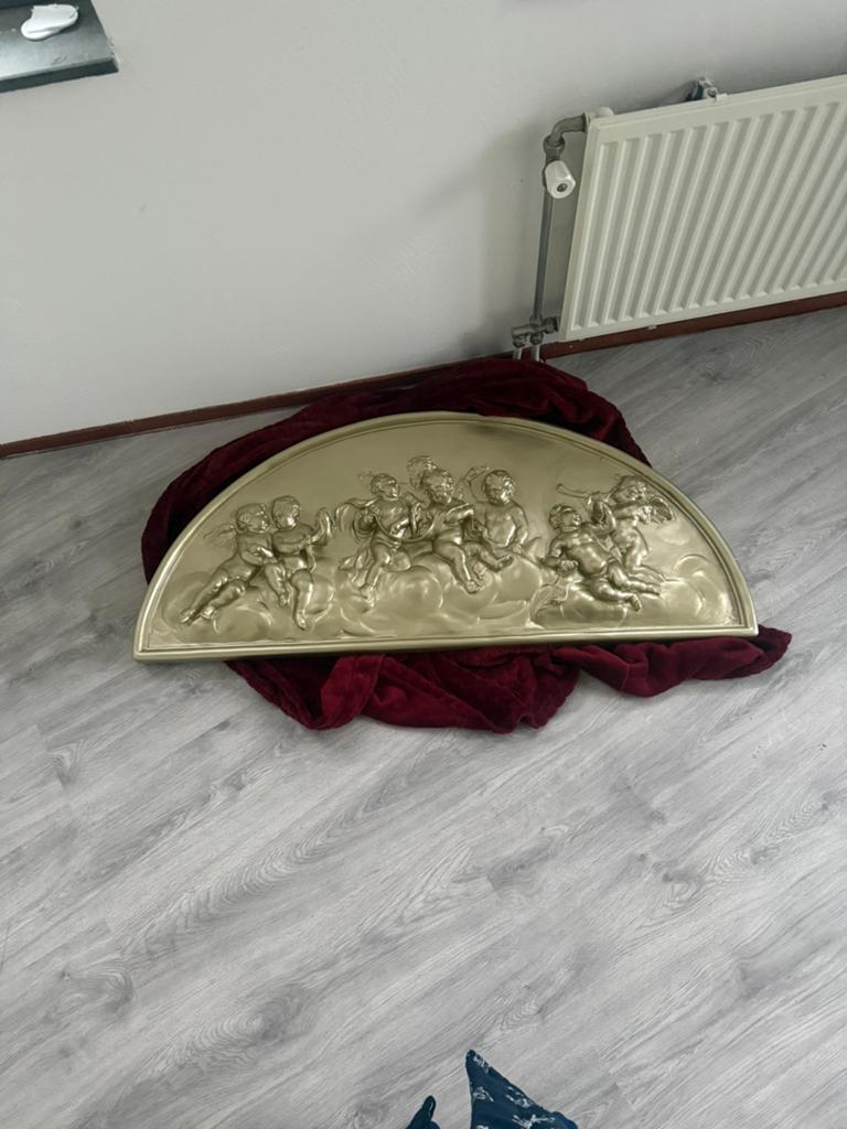 Goudkleurige brede wanddecoratie met engelen gips, Ophalen of Verzenden
