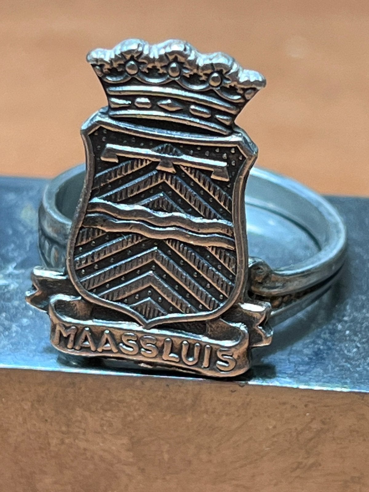 Zilveren Stadwapen ring Maassluis, Ophalen of Verzenden, Zo goed als nieuw, 19 tot 20, Zilver