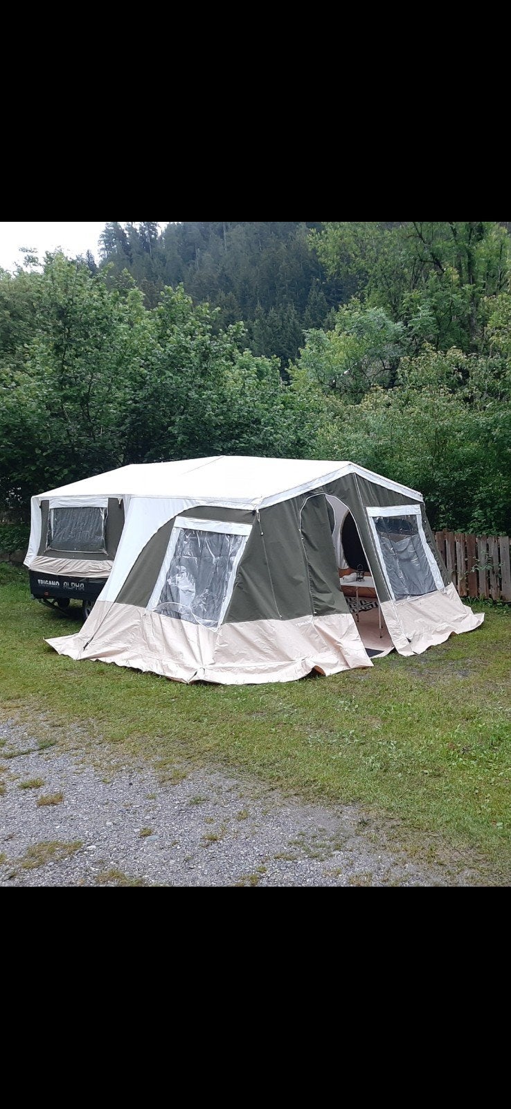 Trigano alpha exclusive line van 2011, Ophalen, Trigano, Tot en met 2, Aanwezig
